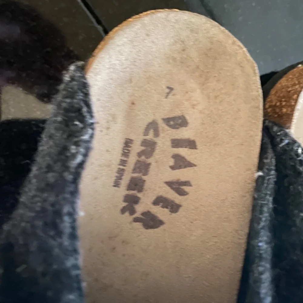 Gray Suede/Felt Buckle Slip On Flat Mules - Picture 11 of 16